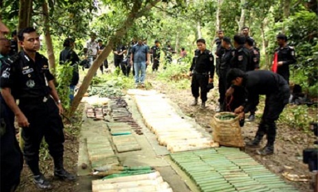 হবিগঞ্জে ১শ’ রকেট লাঞ্চারসহ আগ্নেয়াস্ত্র উদ্ধার