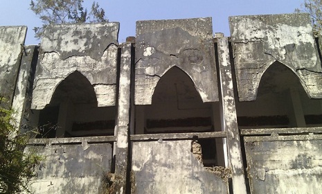 রাঙ্গামাটি সরকারি কলেজ নয় যেন মৃত্যুফাঁদ!