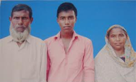 দারিদ্র্য যুদ্ধে জয়ী অদম্য আশরাফুল