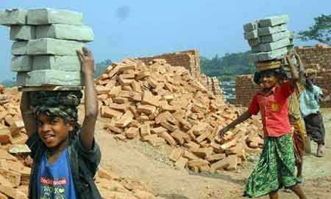 বাড়ছে শিশুশ্রম, ঝুঁকিতে ভবিষ্যৎ প্রজন্ম