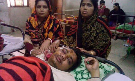 সড়ক দূর্ঘটনায় গুরুতর আহত সাংবাদিক মিশু এখন ঢামেকে