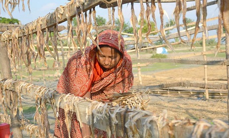 সাগর পাড়ে জন্ম, সাগর পাড়েই এখন সংসার