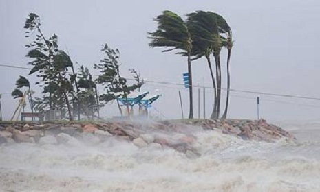 ভোলায় কার্গোসহ শতাধিক নৌকাডুবি, নিখোঁজ ৮