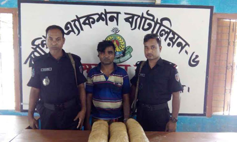 মেহেরপুরে গাঁজাসহ মাদক ব্যবসায়ী আটক