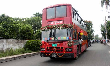 খুলনা মহানগরীতে গণপরিবহন সংকট নিরসনে দ্বিতল বাস