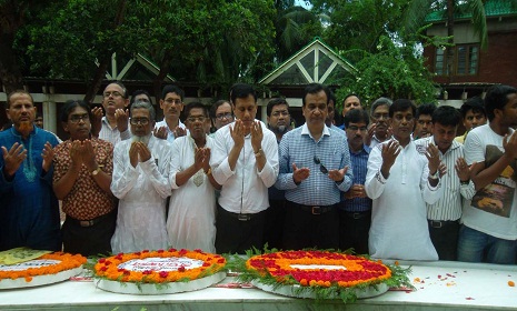 আগষ্টের শেষ দিনে বঙ্গবন্ধুর সমাধিতে বিভিন্ন প্রতিষ্ঠানে শ্রদ্ধা নিবেদন