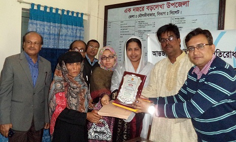 বড়লেখায় জয়িতাদের সম্মাননা প্রদান