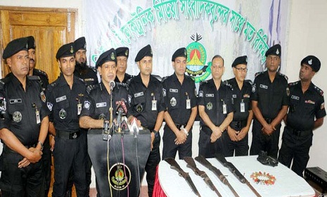 সুন্দরবনের মূর্তিমান আতঙ্ক জিয়াসহ গ্রেফতার ৪
