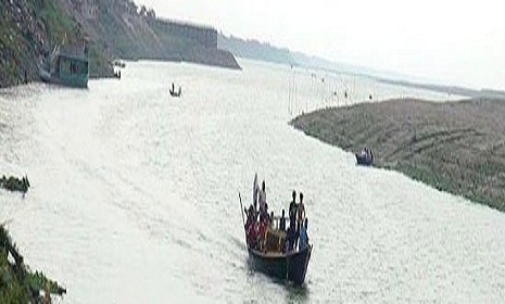পদ্মায় নিখোঁজ ৫ জনের মরদেহ উদ্ধার