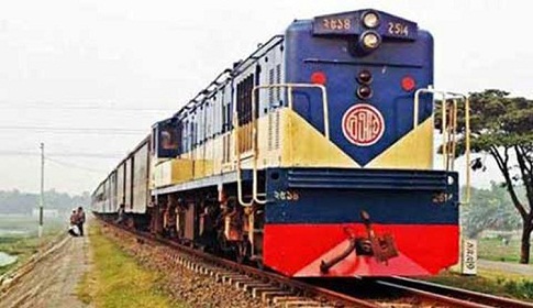 কসবায় ট্রেনের ইঞ্জিন বিকল, চলাচল ব্যাহত