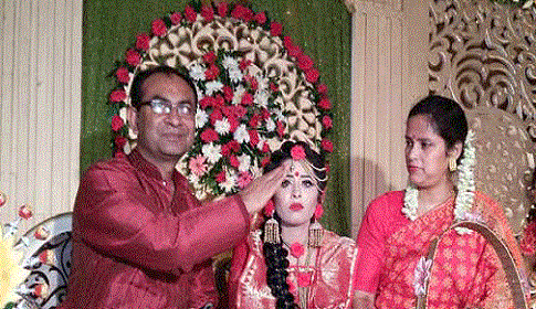হাবিবার বিয়েতে থাকছেন না আইনমন্ত্রী