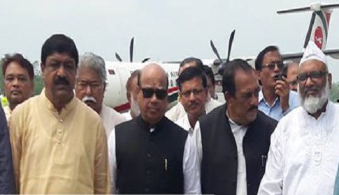 রোহিঙ্গা ক্যাম্পের পথে নাসিম
