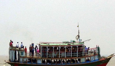 দৌলতদিয়া-পাটুরিয়ায় লঞ্চ চলাচল শুরু