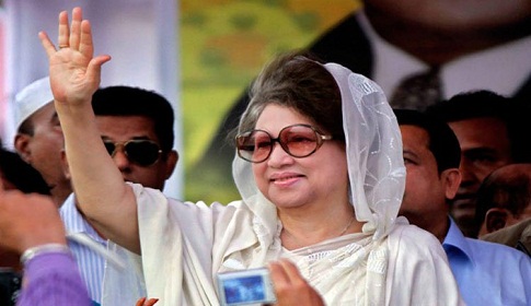 সমাবেশের মঞ্চে খালেদা জিয়া