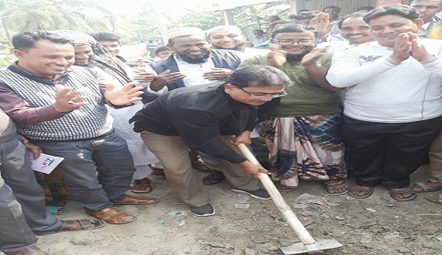 নলডাঙ্গায় ৩টি রাস্তা পাকা করনের উদ্বোধন