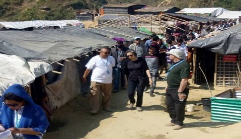 রোহিঙ্গাদের নির্যাতনের কথা শুনলেন জাতিসংঘের দূত