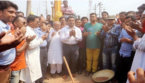 নওগাঁ-রাজশাহী আঞ্চলিক মহাসড়ক প্রশস্থকরণ কাজের উদ্বোধন 