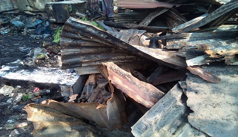 মাগুরায় অগ্নিকাণ্ডে ৬ দোকান ভষ্মিভূত