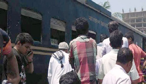 টঙ্গীতে ট্রেন দুর্ঘটনায় নিহতের সংখ্যা বেড়ে ৫
