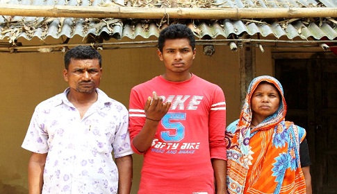 প্রধানমন্ত্রীর জনসভায় আসার পথে সড়ক দুর্ঘটনায় অঙ্গহানি, খোঁজ নেয়নি কেউ