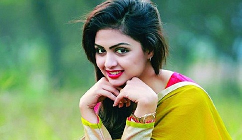 চল্লিশের পরও চেহারায় তারুণ্য ধরে রাখার ৫ উপায়