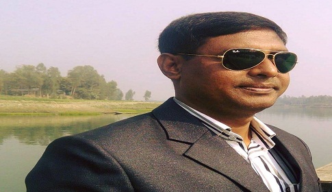 প্রধান শিক্ষকের বিরুদ্ধে ছাত্রী যৌন হয়রানীর অভিযোগে তোলপাড়!