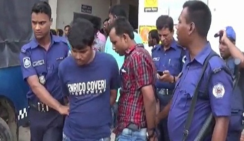 নাইট শিফটে সহকর্মীকে গণধর্ষণ, কারখানায় ভাঙচুর