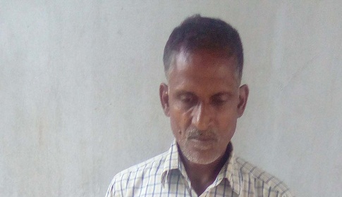 লোহাগড়ায় বসতবাড়ীর মালামাল লুট ও গাছ কর্তনের অভিযোগে সংবাদ সম্মেলন