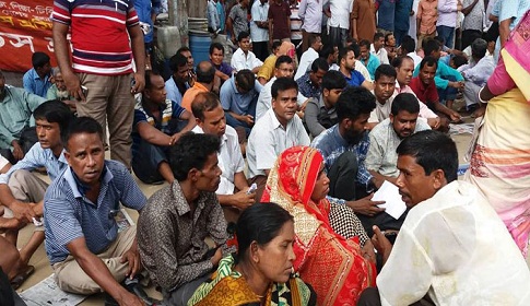 রাজপথে ঈদ করার হুমকি আন্দোলনকারী শিক্ষকদের