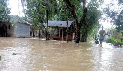 বিপজ্জনক রূপ নিয়েছে মনু-ধলাই
