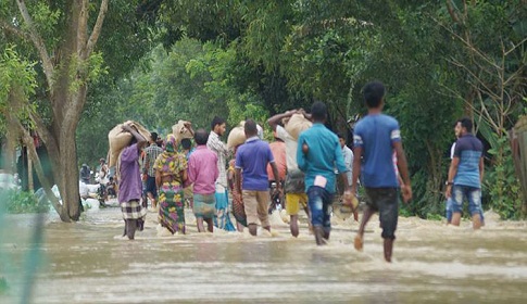 ভারত-বাংলাদেশ সড়ক যোগাযোগ বিচ্ছিন্ন, ৭০ গ্রাম প্লাবিত