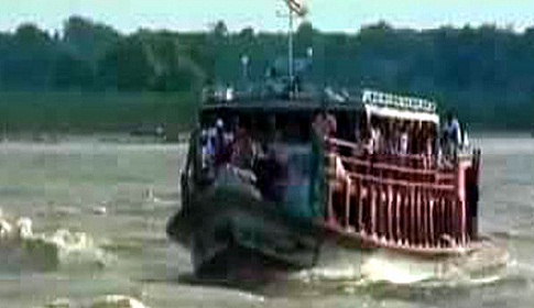 কাঠালবাড়ি-শিমুলিয়া নৌরুটে লঞ্চ-স্পিডবোট চলাচল বন্ধ