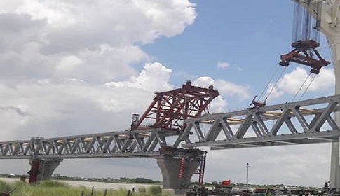 পদ্মা সেতুতে বসলো পঞ্চম স্প্যান
