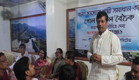 মৌলভীবাজারে বন্যার স্থায়ী সমাধানে নদ-নদী খননের দাবি