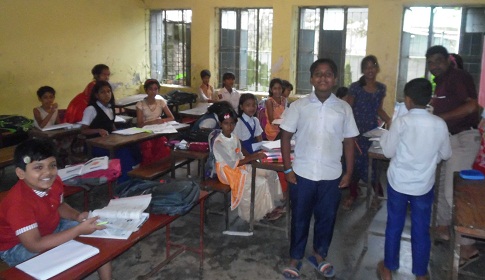 গৌরীপুরে সরকারি স্কুলে চলছে শিক্ষকের কোচিং বাণিজ্য 