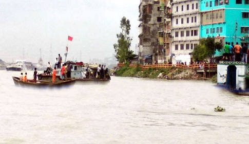 শীতলক্ষ্যায় ট্রলারডুবি, আরও ৪ মরদেহ উদ্ধার