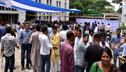 বিএফইউজে নির্বাচনে সভাপতির ফল ঘোষণা স্থগিত