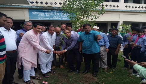 কর্ণফুলীতে ৩০ লাখ শহীদদের সম্মানে বৃক্ষরোপণ কর্মসূচি