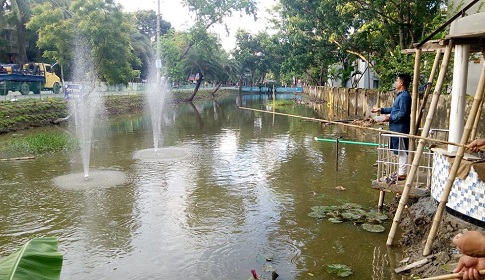 ৩০ বছরের নর্দমা এখন দৃষ্টিনন্দন ‘পুলিশ মৎস্য এ্যাকুরিয়াম’