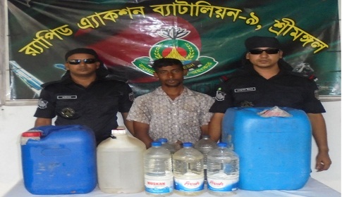শ্রীমঙ্গলে ৭০ লিটার চোলাই মদসহ মাদক ব্যবসায়ী আটক