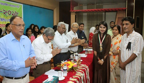 ঈশ্বরদী ইক্ষু গবেষণা উচ্চ বিদ্যালয়ে কৃতি শিক্ষার্থীদের সংবর্ধনা
