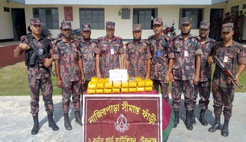 টেকনাফে ১০ কোটি টাকার ইয়াবা জব্দ