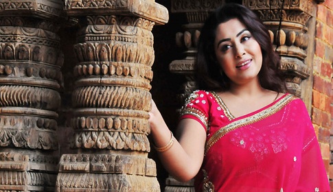 ঈদে গান নিয়ে ফিরছেন ইভা রহমান