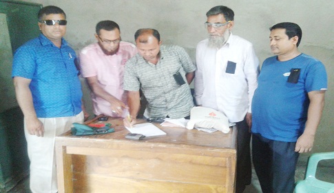 গোলাম সারওয়ারের মৃত্যুতে মদন প্রেসক্লাবে শোক বহিতে স্বাক্ষর