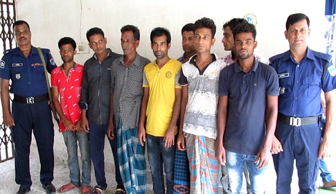 ঝিনাইদহে পুলিশের বিশেষ অভিযানে জামায়াত কর্মীসহ গ্রেফতার ৫৮