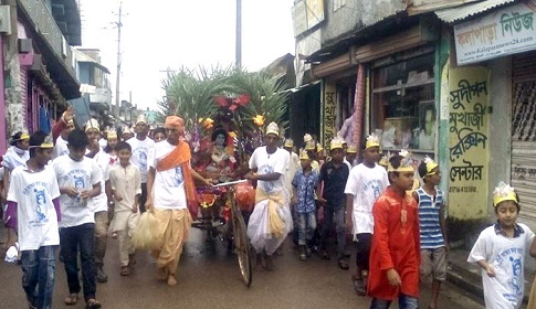 কলাপাড়ায় জন্মাষ্টমী উপলক্ষে শোভাযাত্রা
