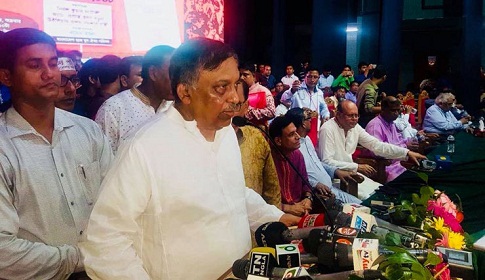 গ্রেপ্তার নিয়ে বিএনপির অভিযোগ মিথ্যা : স্বরাষ্ট্রমন্ত্রী