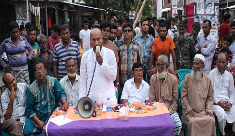 পাবনায় কামরুজ্জামান উজ্জ্বলের নির্বাচনী এলাকায় উঠান বৈঠক