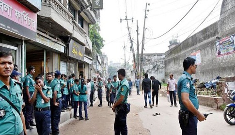 পুরান ঢাকায় কড়া নিরাপত্তা