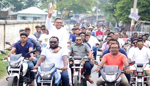 আটঘরিয়া-ঈশ্বরদীতে স্বেচ্ছাসেবকলীগ নেতা লিটনের গণসংযোগ